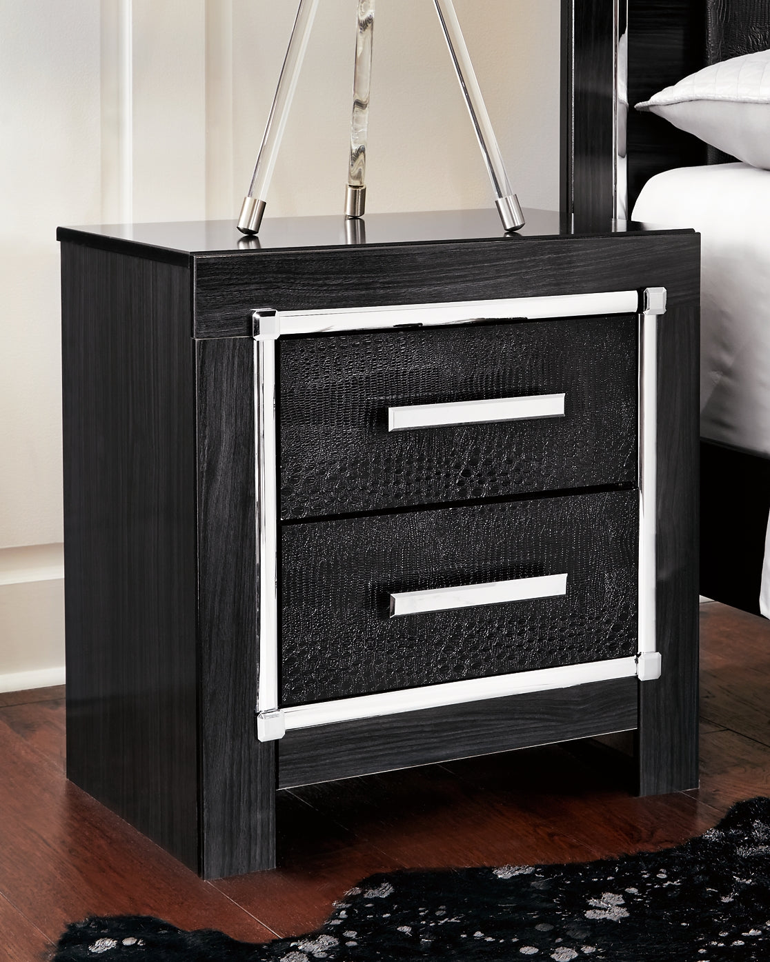 Kaydell Queen Panel Bed with Storage with Mirrored Dresser, Chest and 2 Nightstands